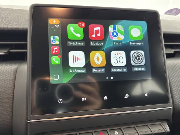 Vente en ligne Renault Clio 5 Clio E-Tech 140 - 21N au prix de 16 590 €