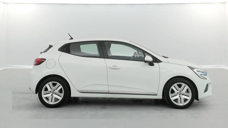 Vente en ligne Renault Clio 5 Clio E-Tech 140 - 21N au prix de 16 590 €