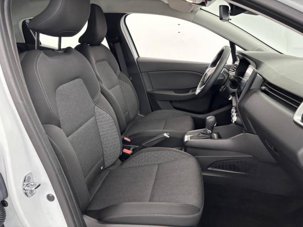 Vente en ligne Renault Clio 5 Clio E-Tech 140 - 21N au prix de 16 590 €