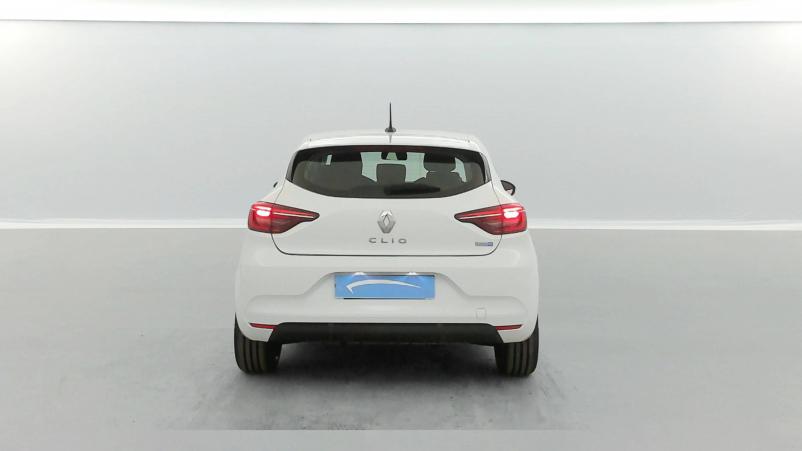 Vente en ligne Renault Clio 5 Clio E-Tech 140 - 21N au prix de 16 590 €