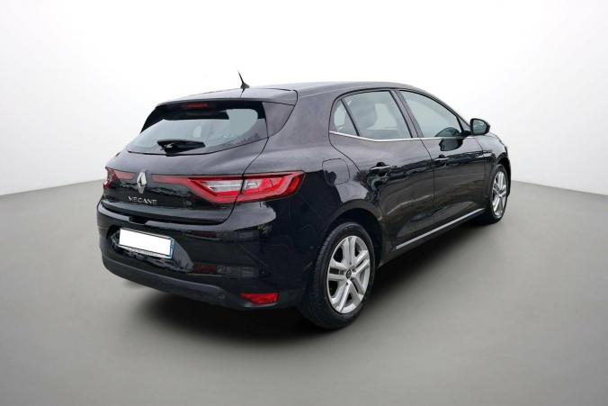 Vente en ligne Renault Megane 4 Mégane IV Berline Blue dCi 95 au prix de 14 790 €