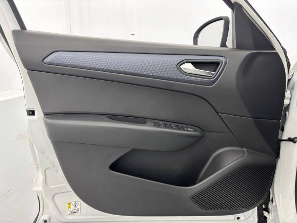 Vente en ligne Renault Arkana  E-Tech 145 au prix de 18 990 €