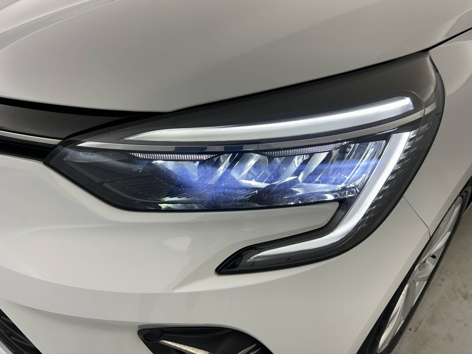 Vente en ligne Renault Clio 5 Clio TCe 100 GPL au prix de 14 390 €