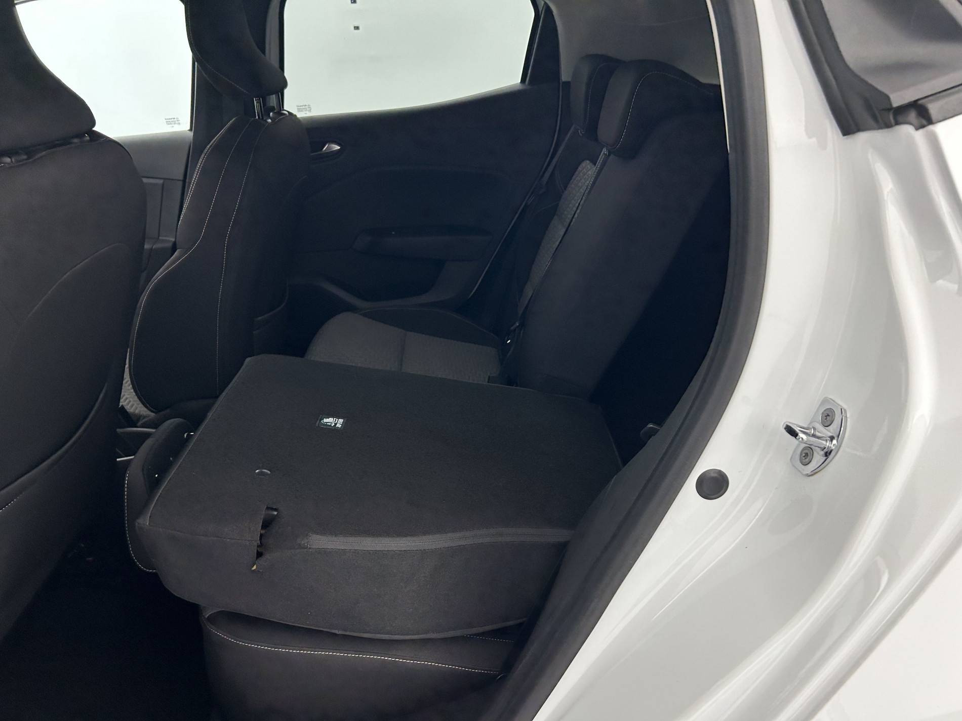 Vente en ligne Renault Clio 5 Clio TCe 100 GPL au prix de 14 390 €