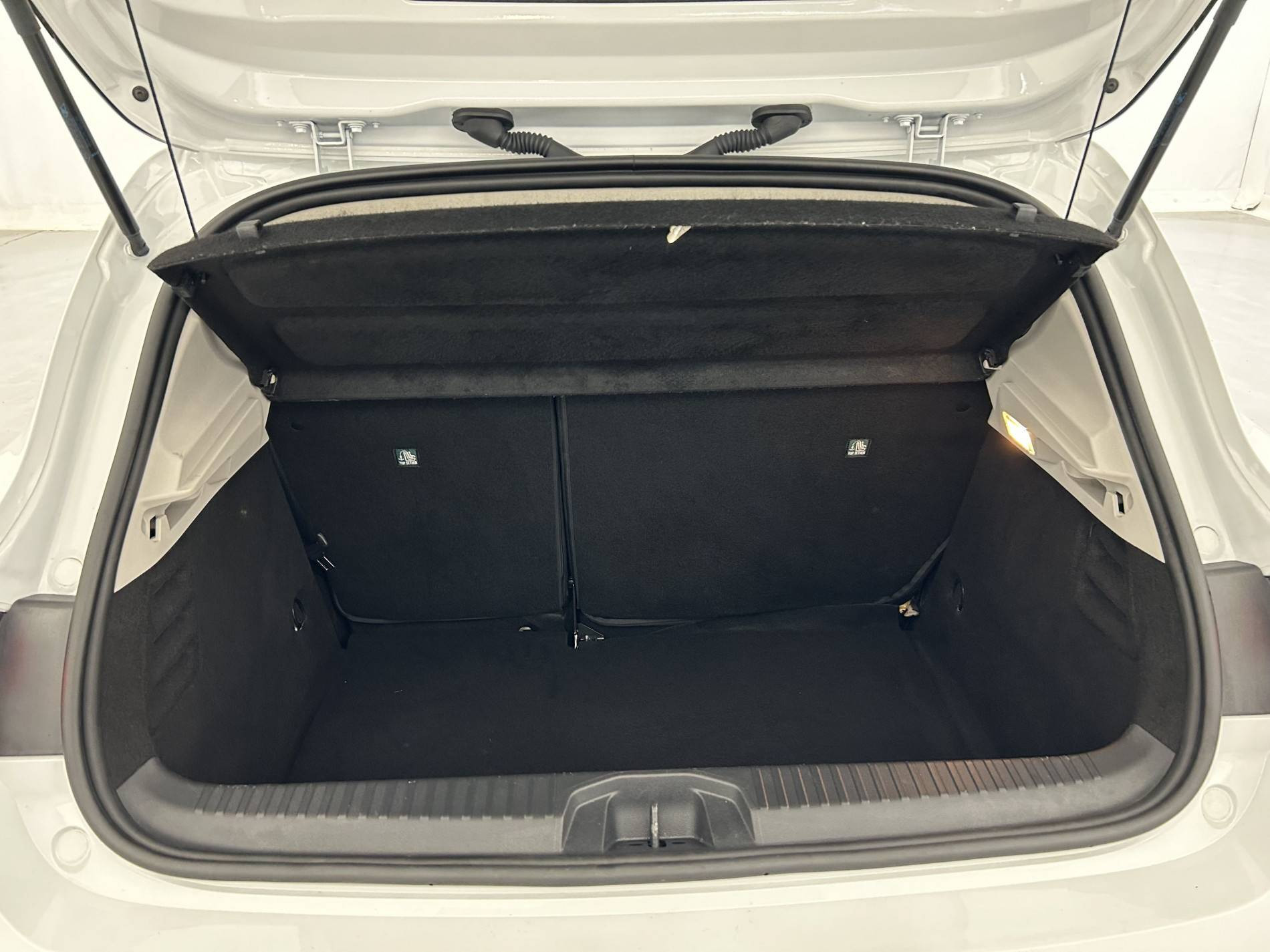 Vente en ligne Renault Clio 5 Clio TCe 100 GPL au prix de 14 390 €