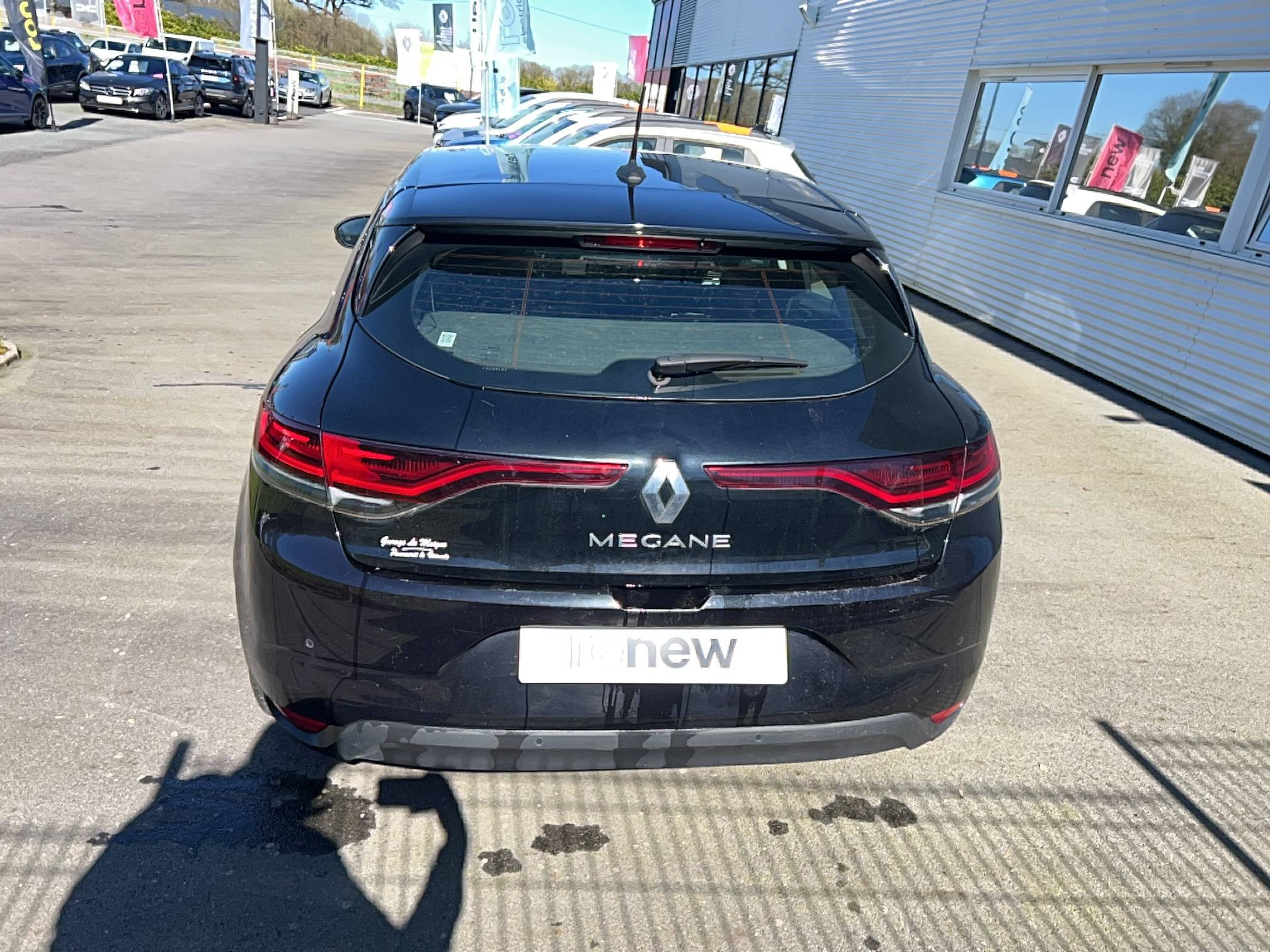 Vente en ligne Renault Megane 4  Blue dCi 115 EDC au prix de 17 990 €