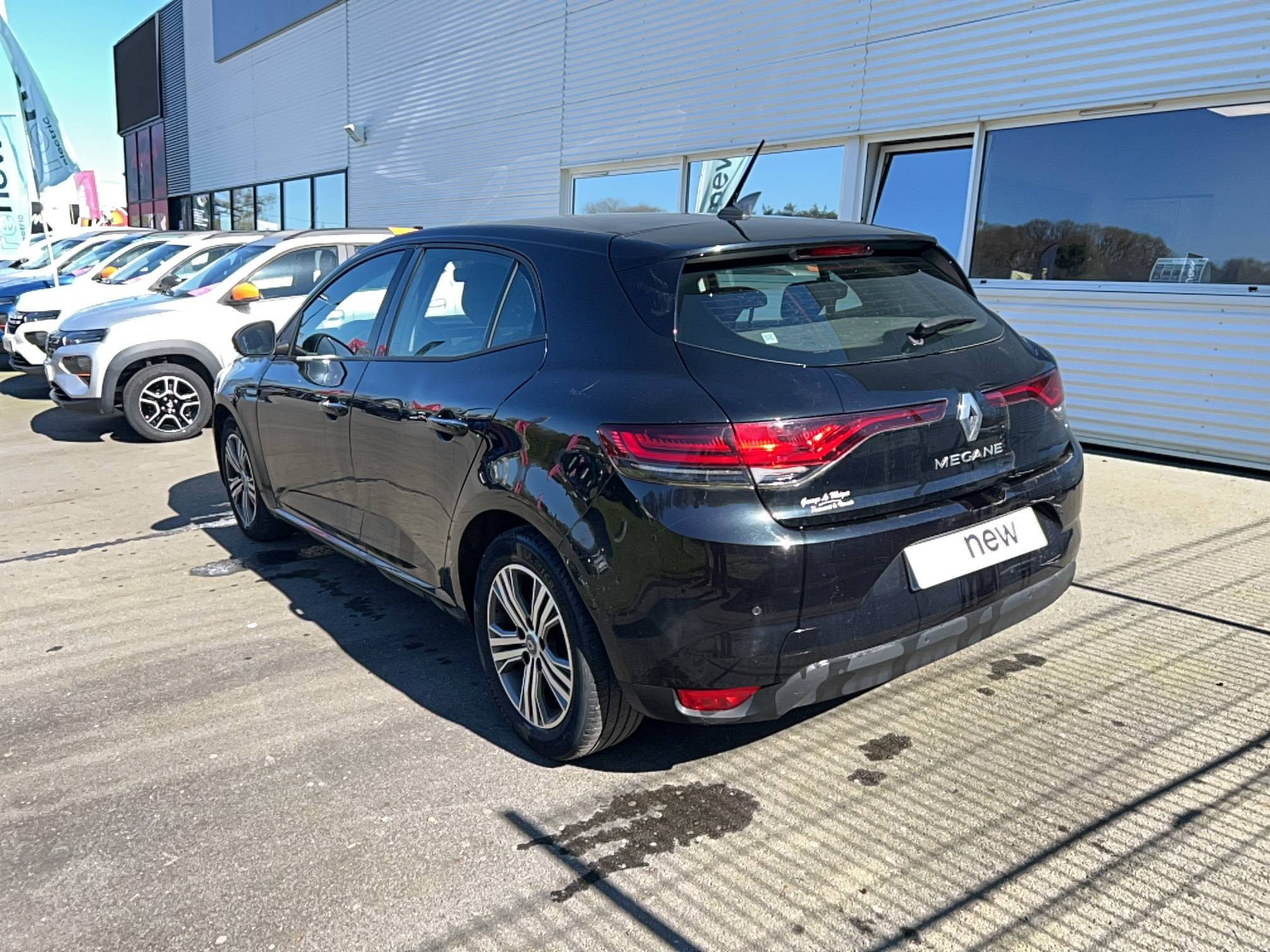 Vente en ligne Renault Megane 4  Blue dCi 115 EDC au prix de 17 990 €