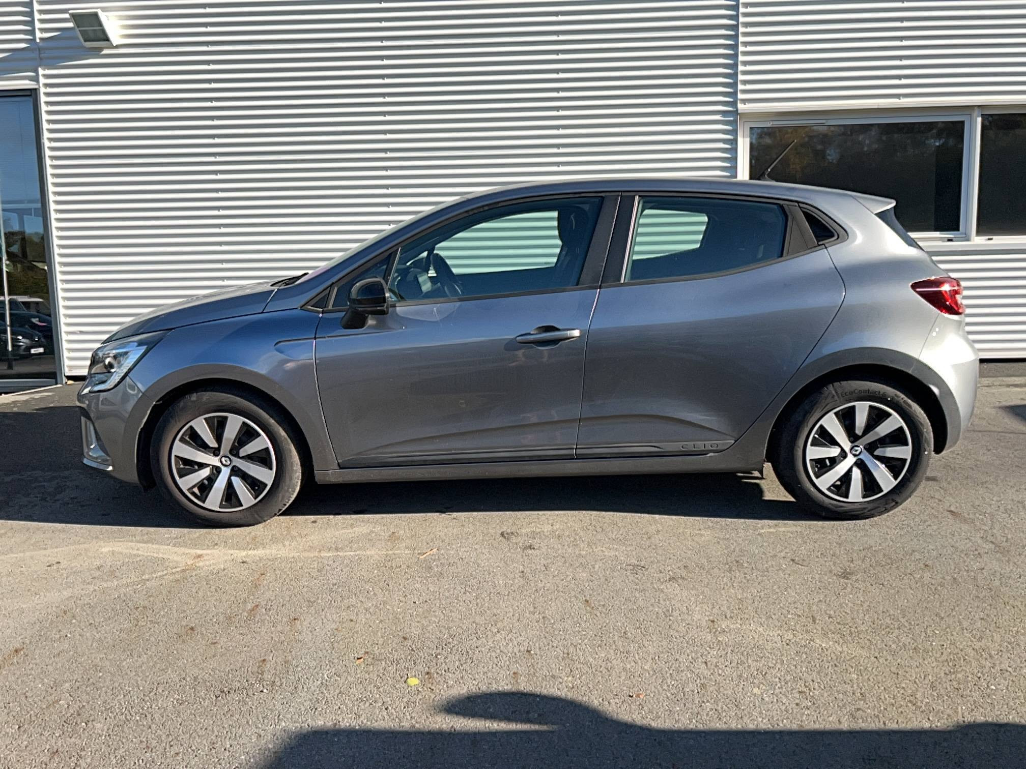 Vente en ligne Renault Clio 5 Clio TCe 90 au prix de 14 990 €