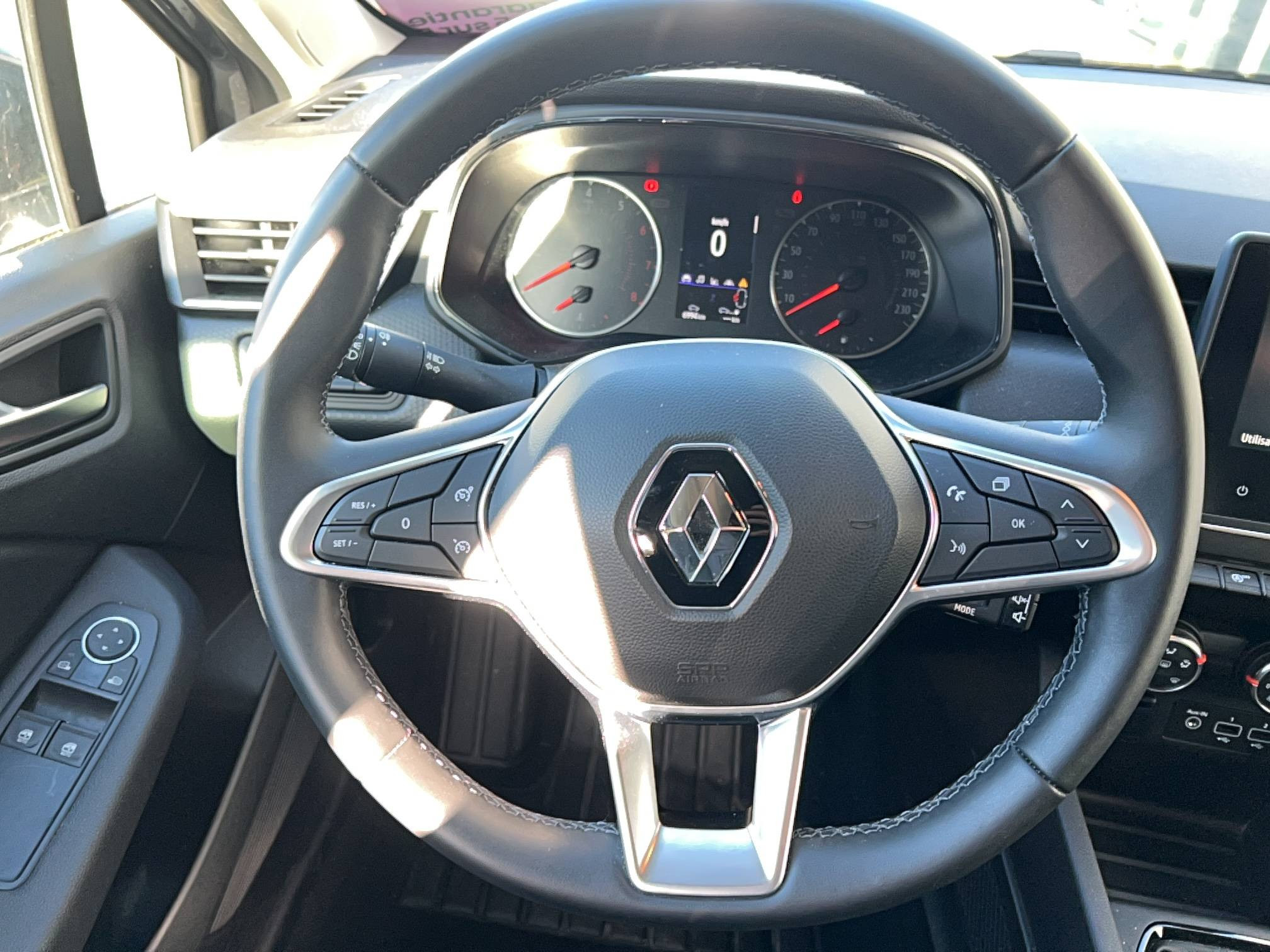 Vente en ligne Renault Clio 5 Clio TCe 90 au prix de 14 990 €