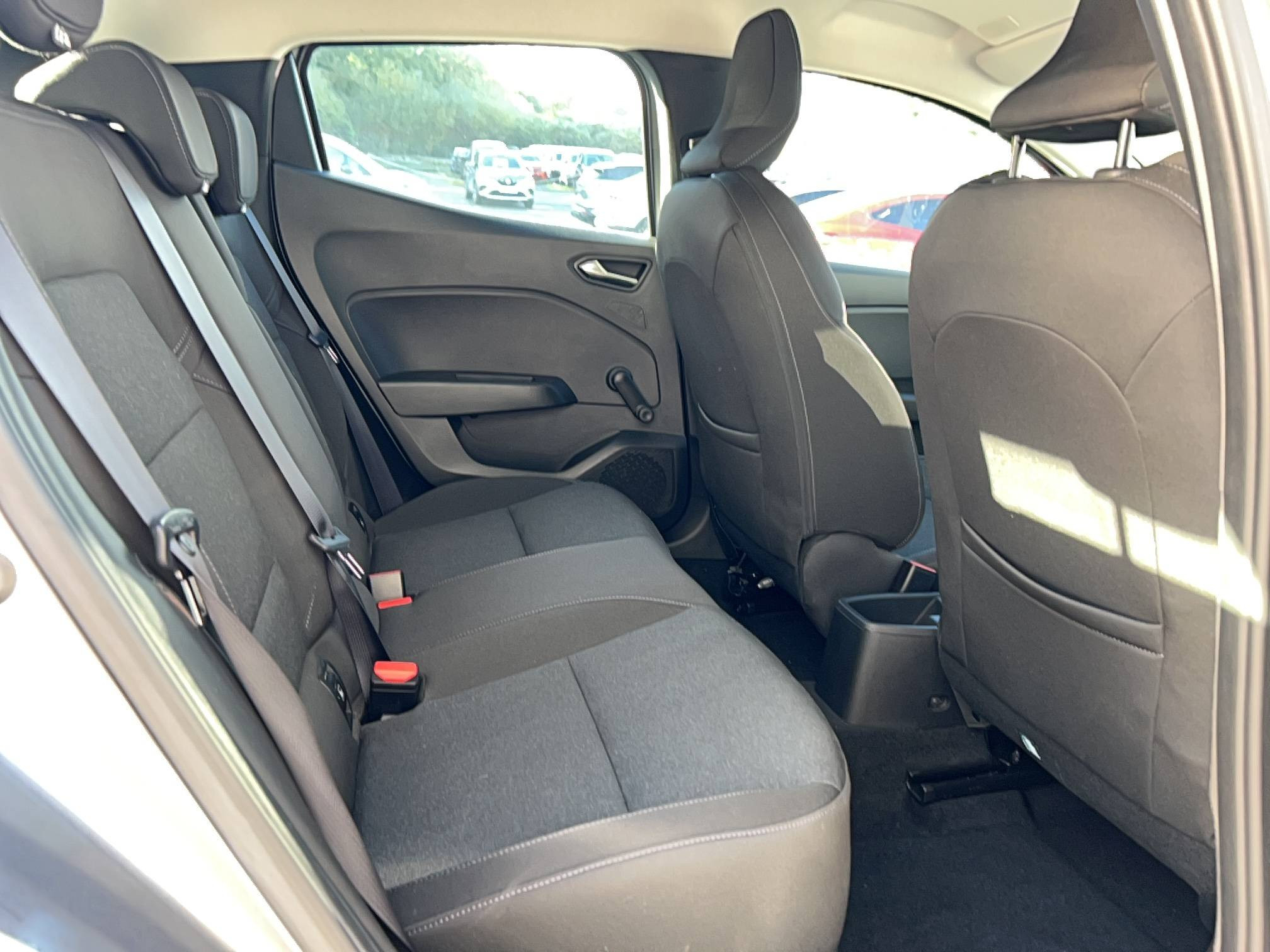 Vente en ligne Renault Clio 5 Clio TCe 90 au prix de 14 990 €