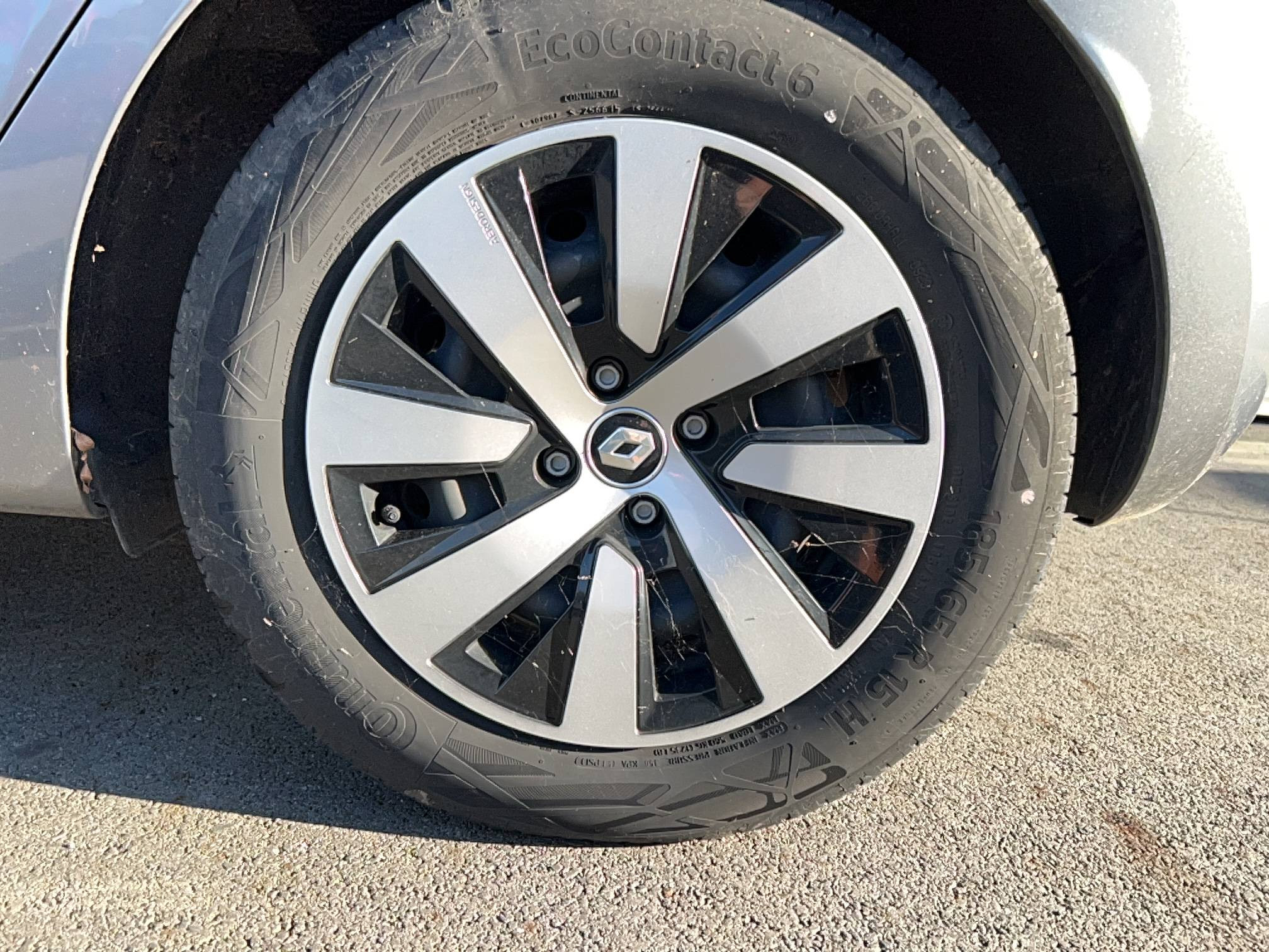 Vente en ligne Renault Clio 5 Clio TCe 90 au prix de 14 990 €