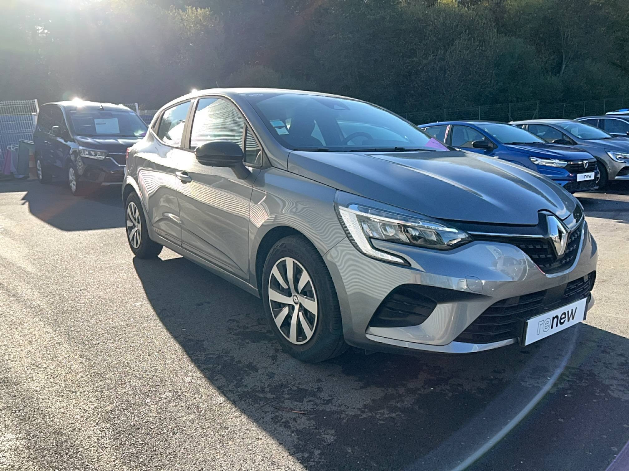 Vente en ligne Renault Clio 5 Clio TCe 90 au prix de 14 990 €