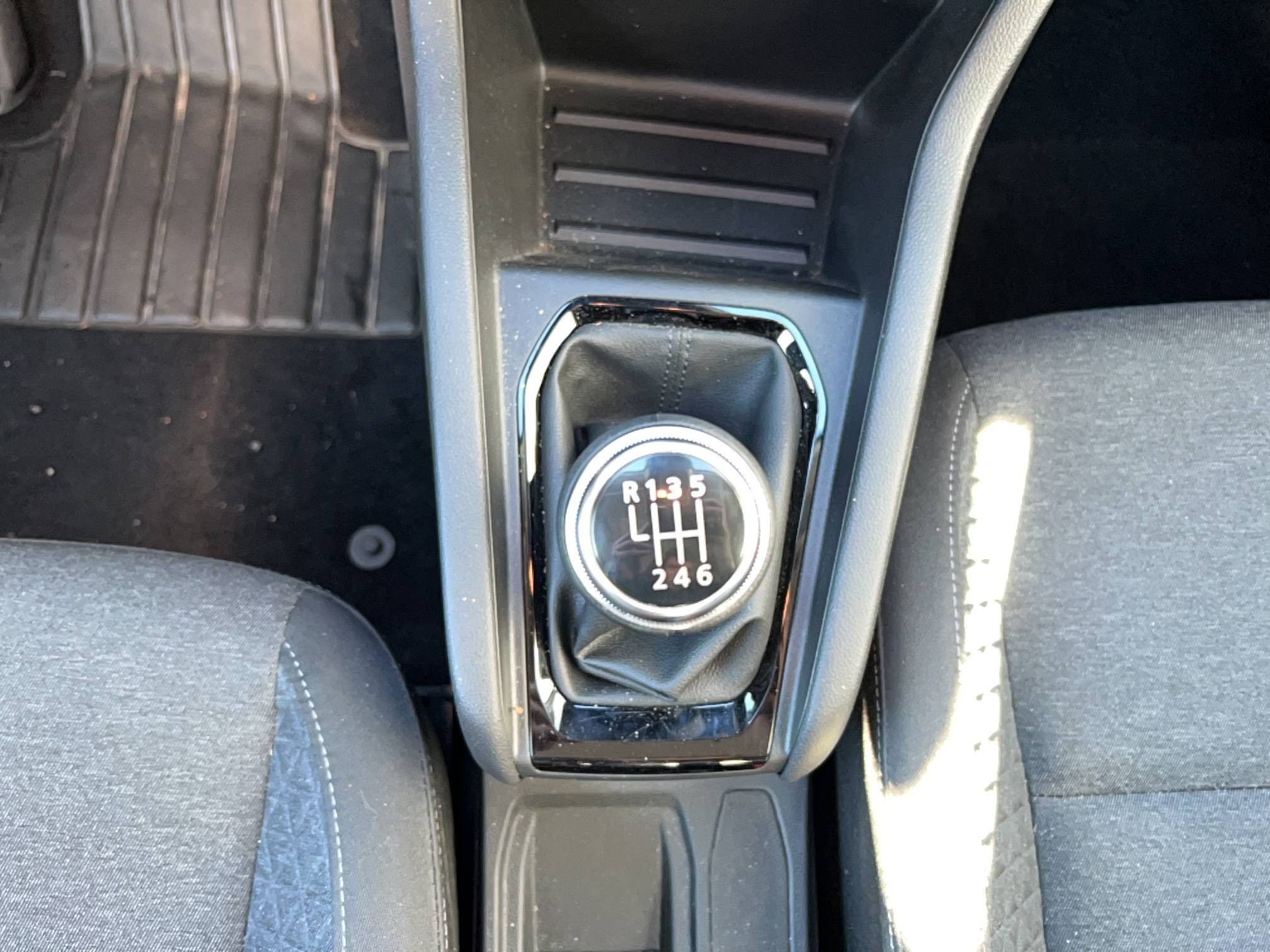 Vente en ligne Renault Clio 5 Clio TCe 90 au prix de 14 990 €