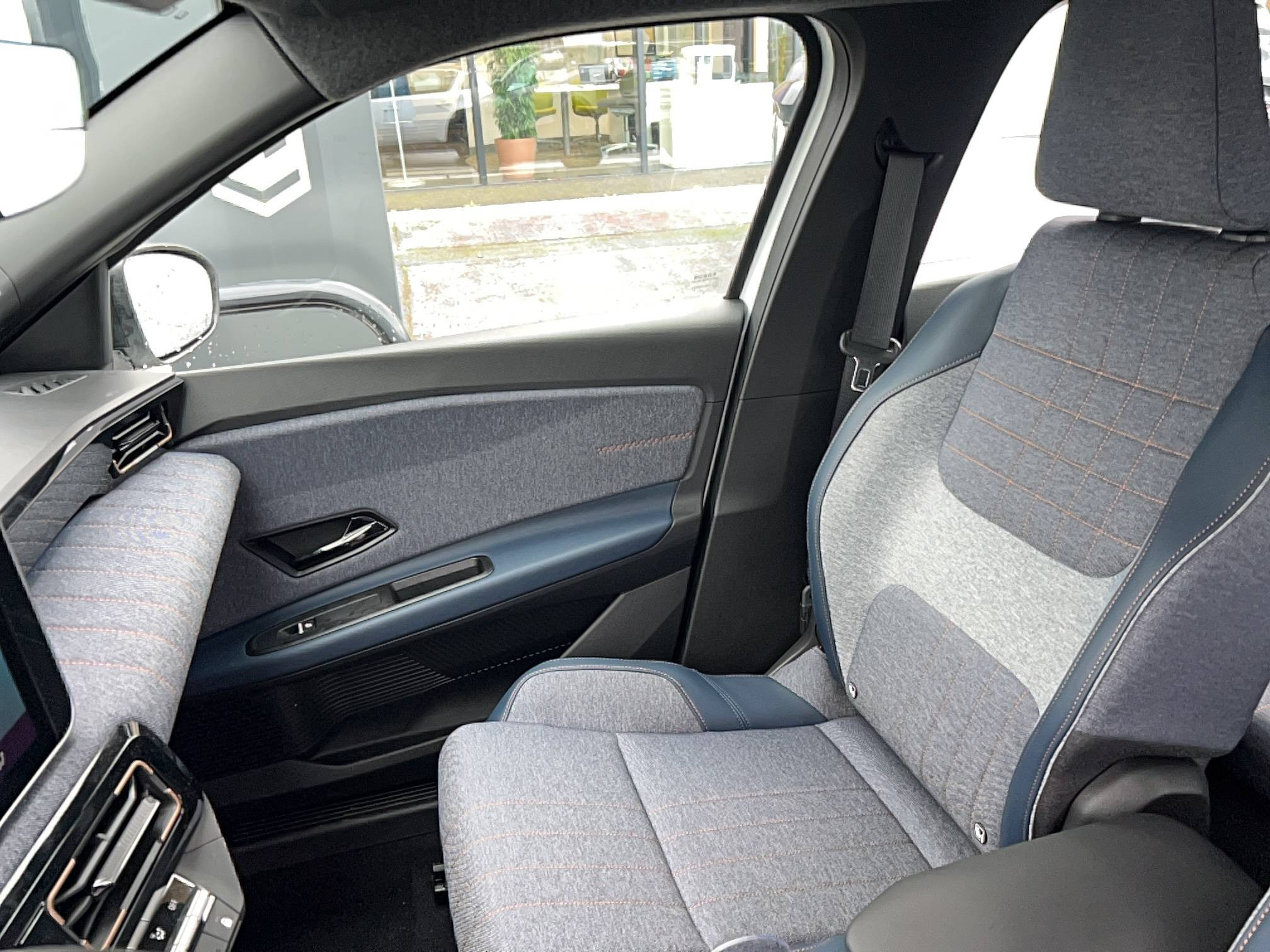 Vente en ligne Renault R4 E-Tech  150 ch autonomie confort au prix de 36 990 €