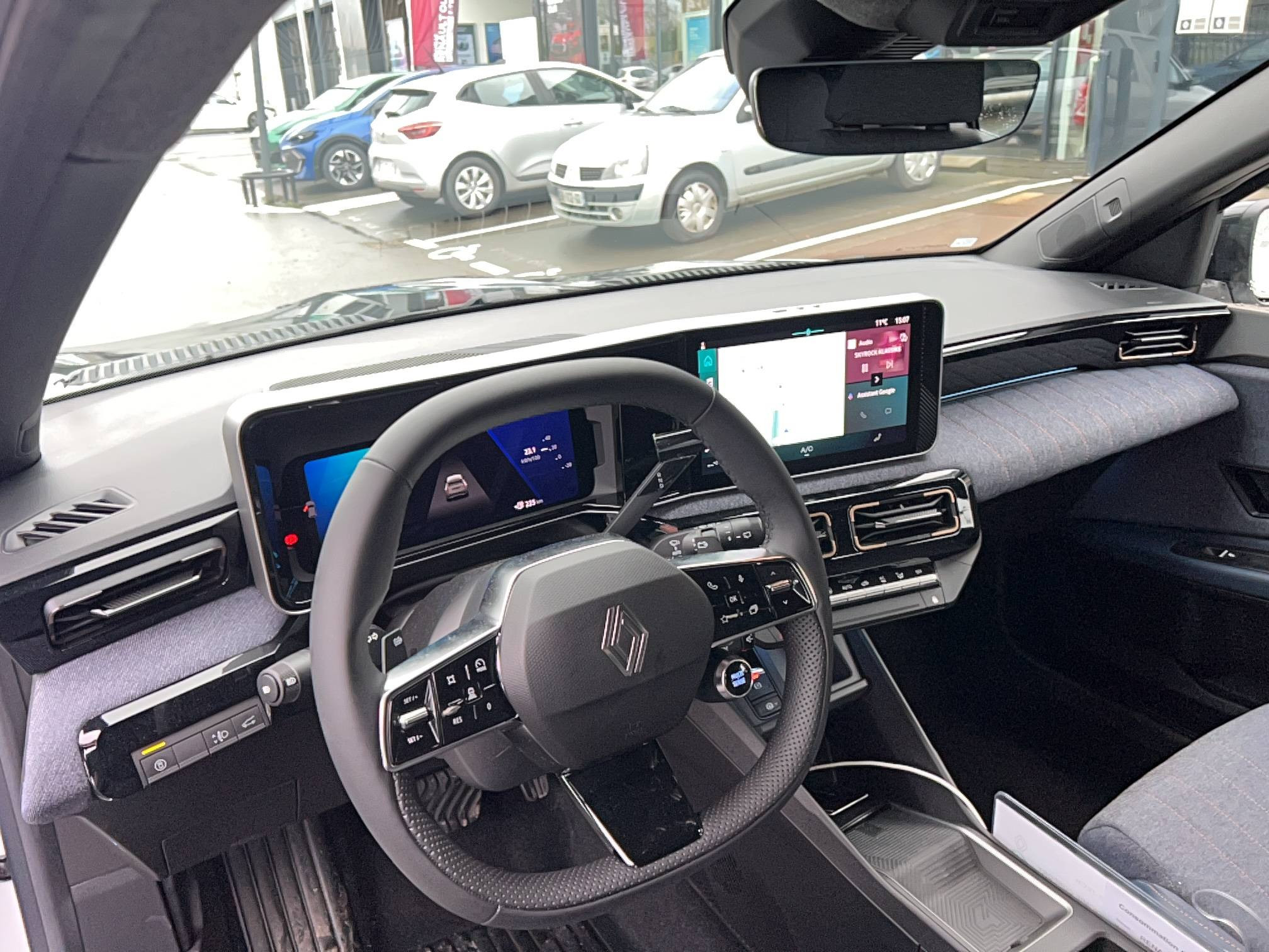 Vente en ligne Renault R4 E-Tech  150 ch autonomie confort au prix de 36 990 €