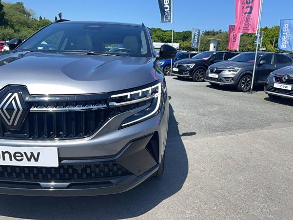 Vente en ligne Renault Espace Espace E-Tech hybrid 200 au prix de 39 990 €