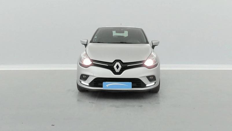 Vente en ligne Renault Clio 4 Clio TCe 90 E6C au prix de 10 990 €