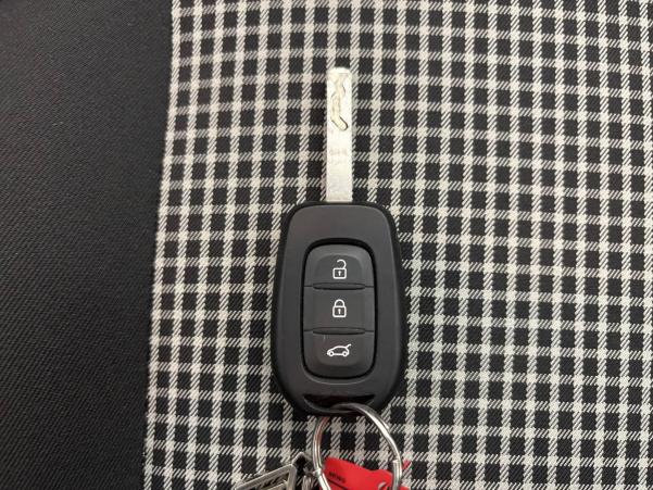 Vente en ligne Renault Twingo Electrique Twingo III E-Tech au prix de 10 990 €