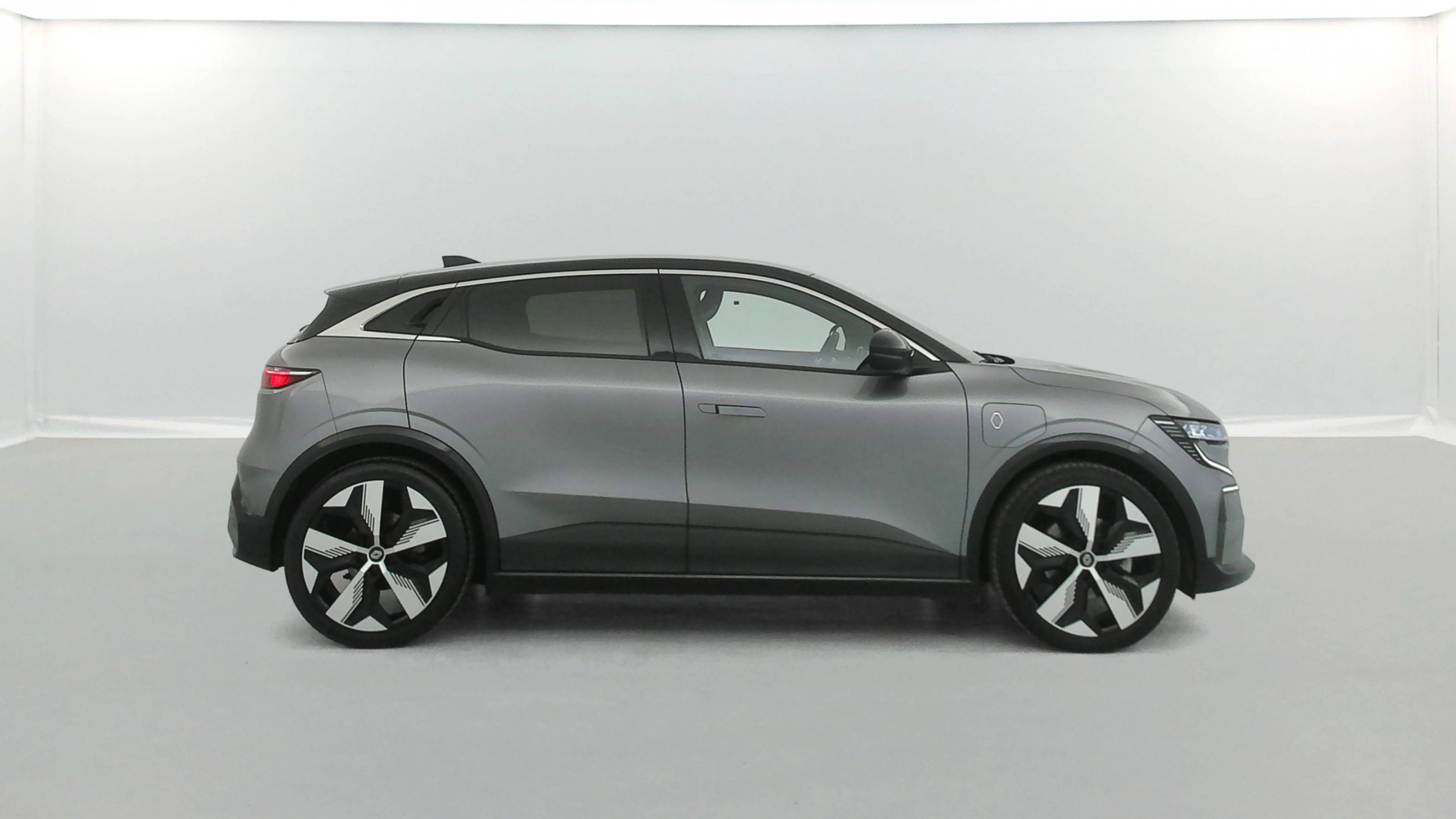 Vente en ligne Renault Megane E-Tech  EV60 220 ch super charge au prix de 22 590 €