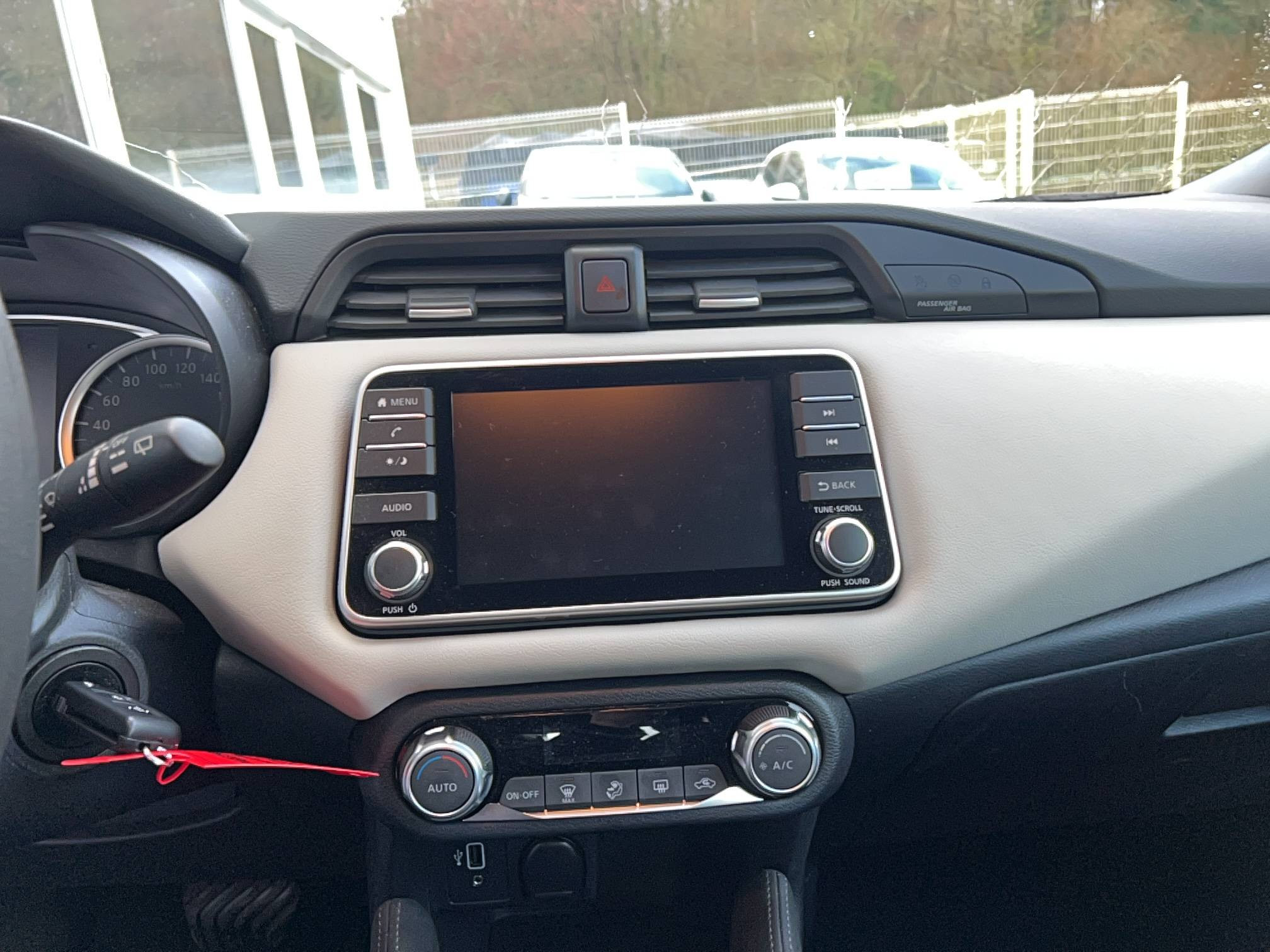 Vente en ligne Nissan Micra Micra IG-T 92 Xtronic au prix de 15 990 €