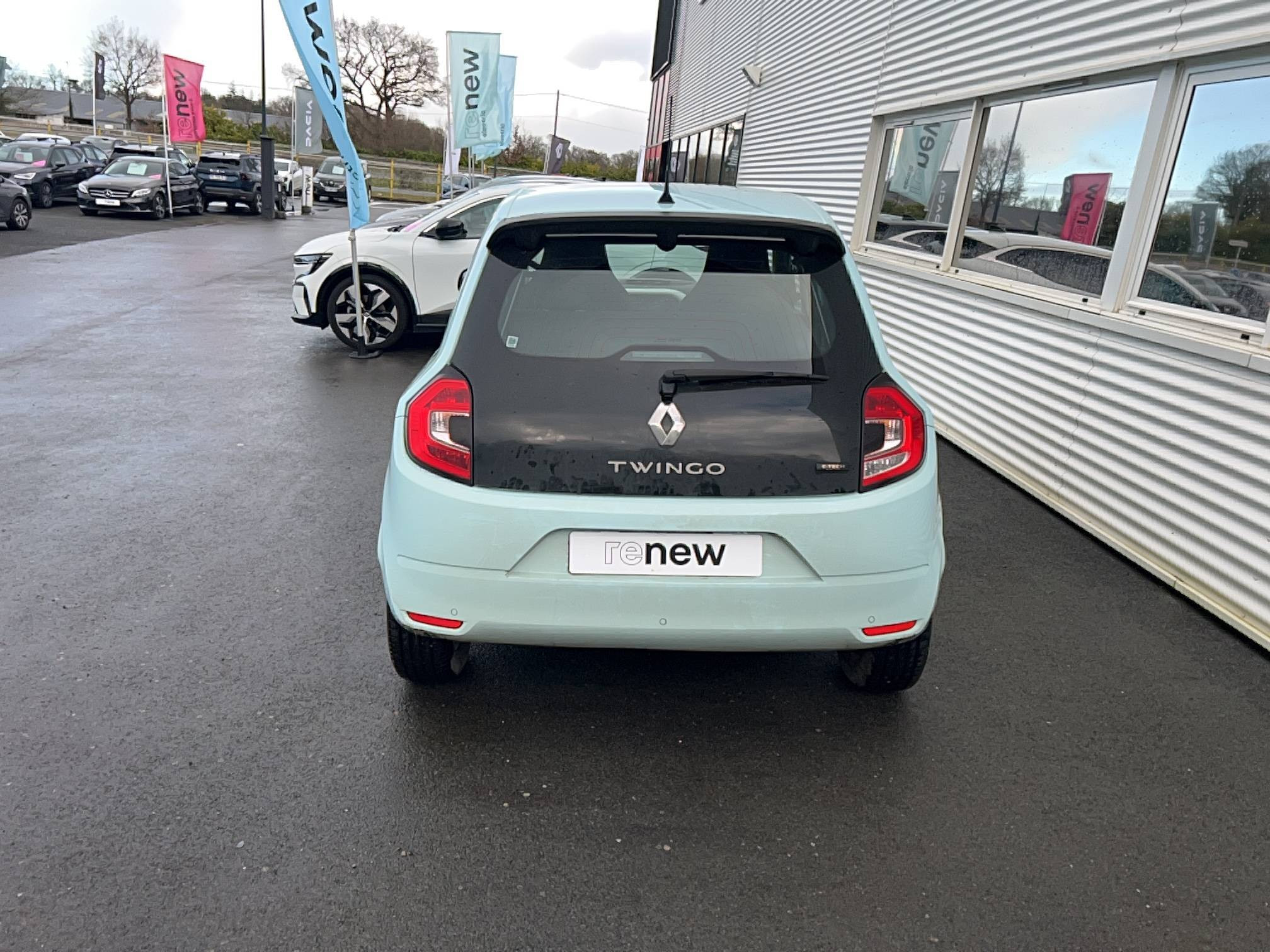 Vente en ligne Renault Twingo Electrique Twingo III E-Tech au prix de 9 990 €