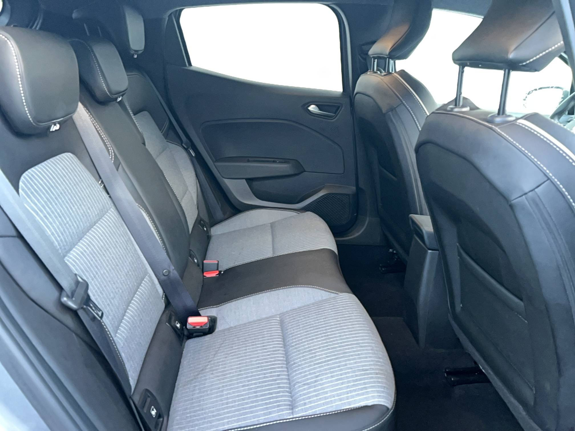 Vente en ligne Renault Clio 5 Clio TCe 90 ch GSR2 au prix de 18 590 €