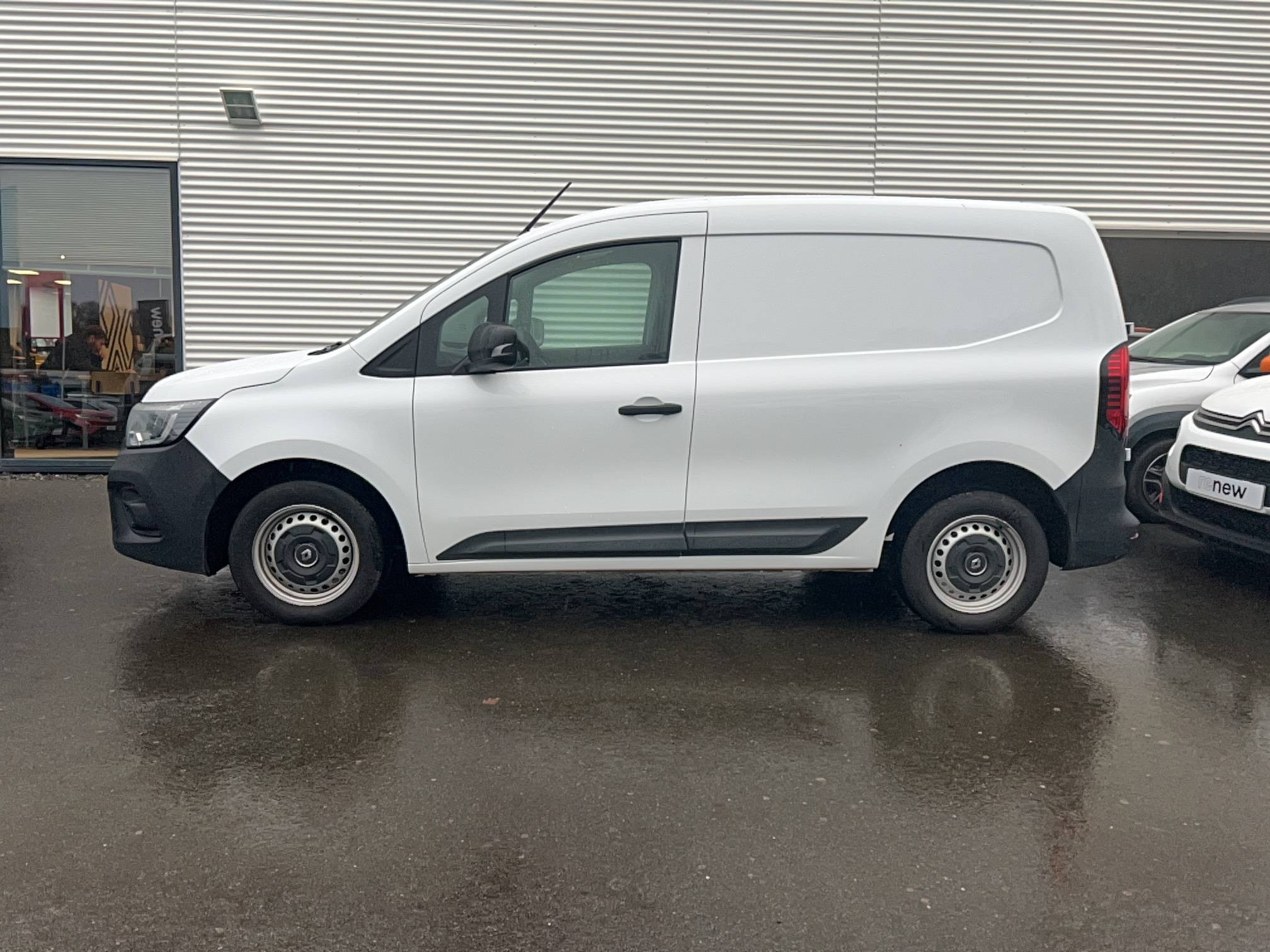 Vente en ligne Renault Kangoo Van  BLUE DCI 95 au prix de 16 990 €