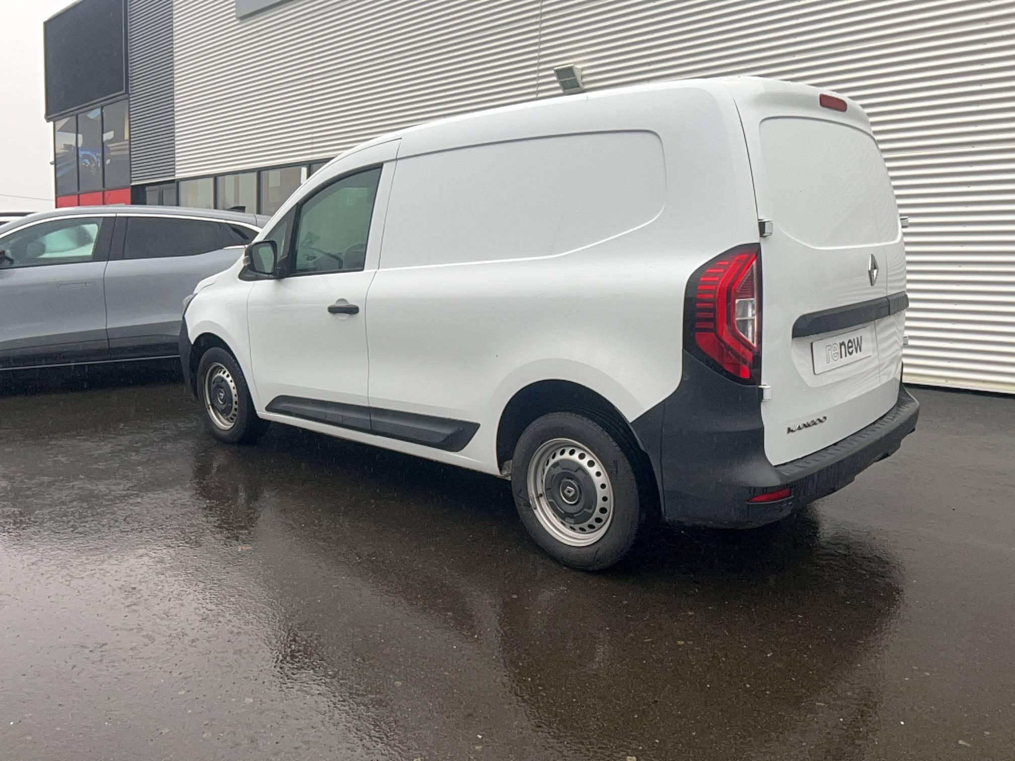Vente en ligne Renault Kangoo Van  BLUE DCI 95 au prix de 16 990 €