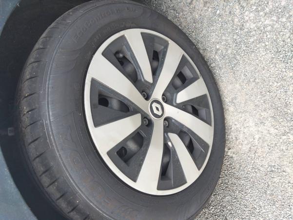 Vente en ligne Renault Clio 5 Clio TCe 90 au prix de 14 990 €