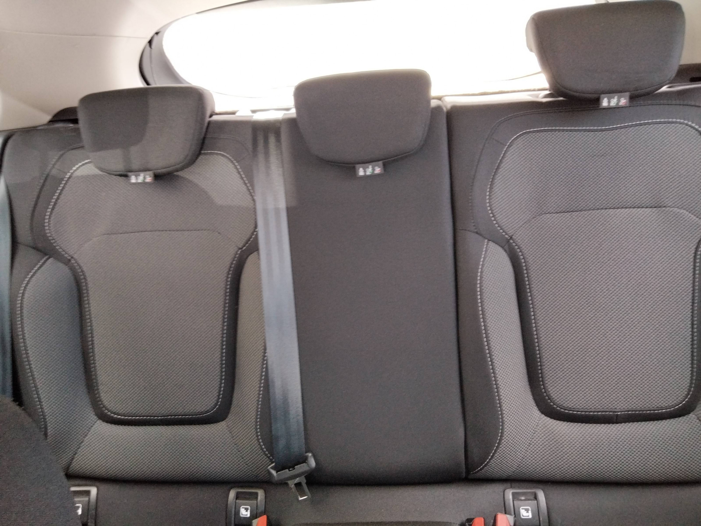 Vente en ligne Renault Megane 4  Blue dCi 115 EDC au prix de 14 590 €