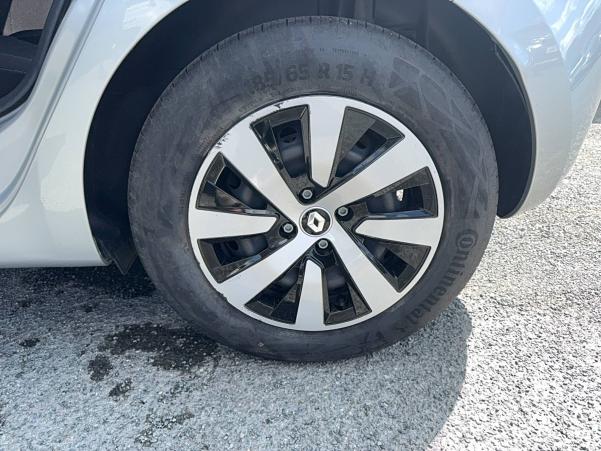 Vente en ligne Renault Clio 5 Clio TCe 90 au prix de 14 990 €