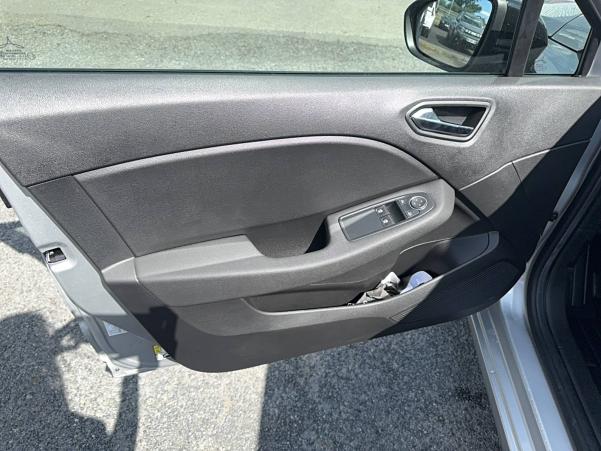 Vente en ligne Renault Clio 5 Clio TCe 90 au prix de 14 990 €