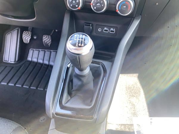 Vente en ligne Renault Clio 5 Clio TCe 90 au prix de 14 990 €