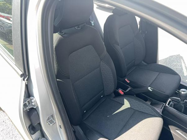 Vente en ligne Renault Clio 5 Clio TCe 90 au prix de 14 990 €