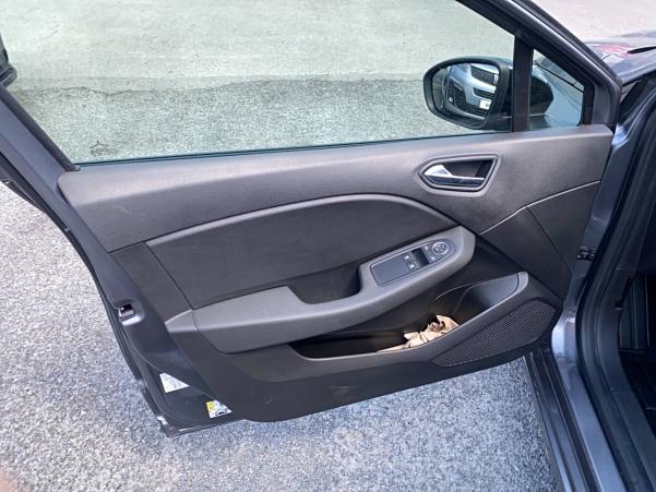 Vente en ligne Renault Clio 5 Clio TCe 90 au prix de 14 990 €