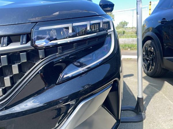 Vente en ligne Renault Austral  E-Tech full hybrid 200 GSR2 au prix de 47 590 €