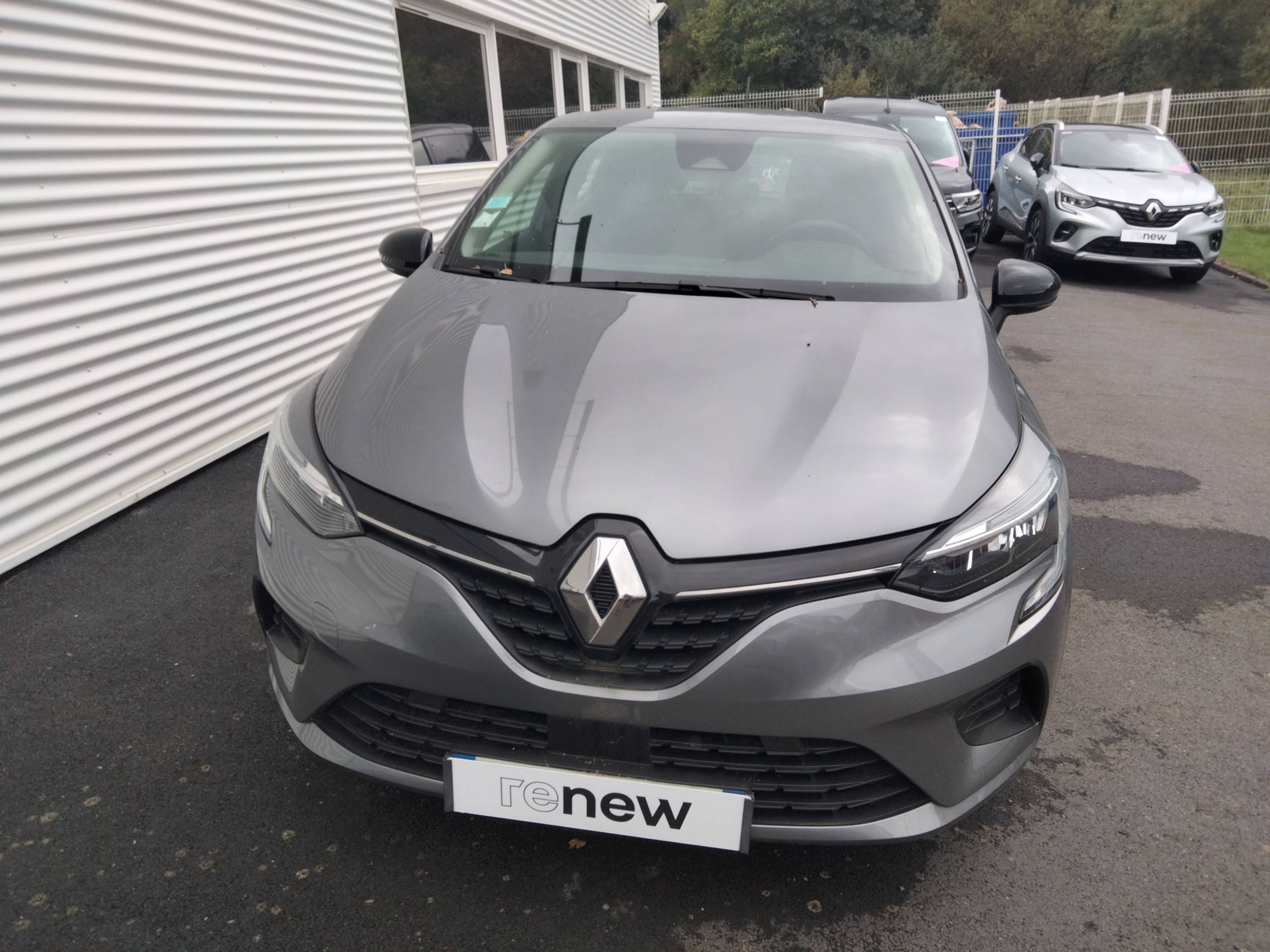 Vente en ligne Renault Clio 5 Clio TCe 90 au prix de 15 590 €