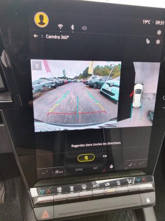 Vente en ligne Renault Megane E-Tech  EV60 220 ch super charge au prix de 25 790 €