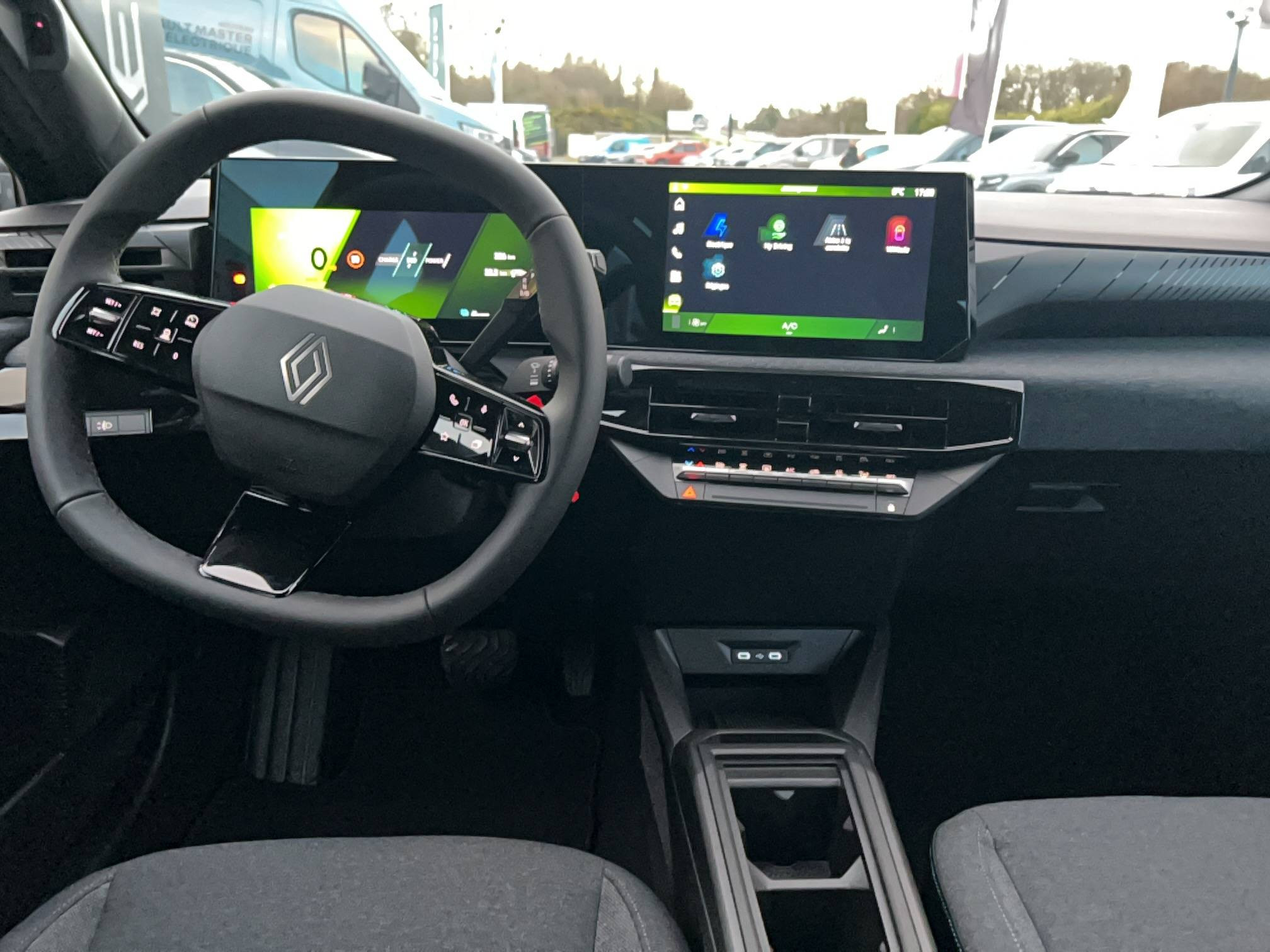 Vente en ligne Renault Clio 6 Clio E-Tech full hybrid 160 ch au prix de 25 590 €