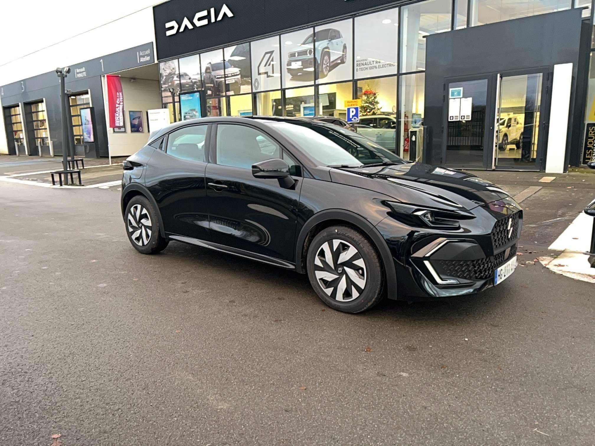 Vente en ligne Renault Clio 6 Clio E-Tech full hybrid 160 ch au prix de 25 590 €