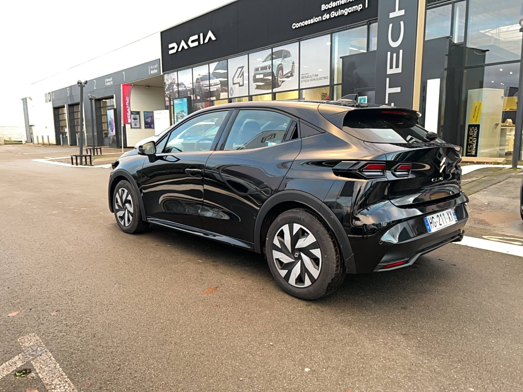 Vente en ligne Renault Clio 6 Clio E-Tech full hybrid 160 ch au prix de 25 590 €