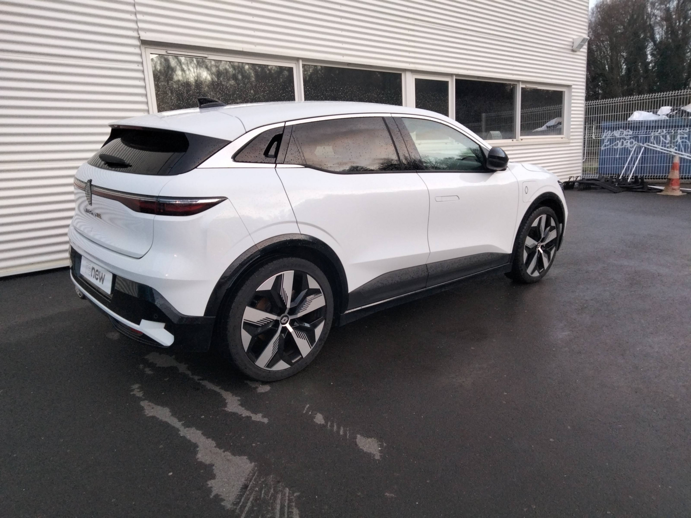 Vente en ligne Renault Megane E-Tech  EV60 220 ch super charge au prix de 22 790 €