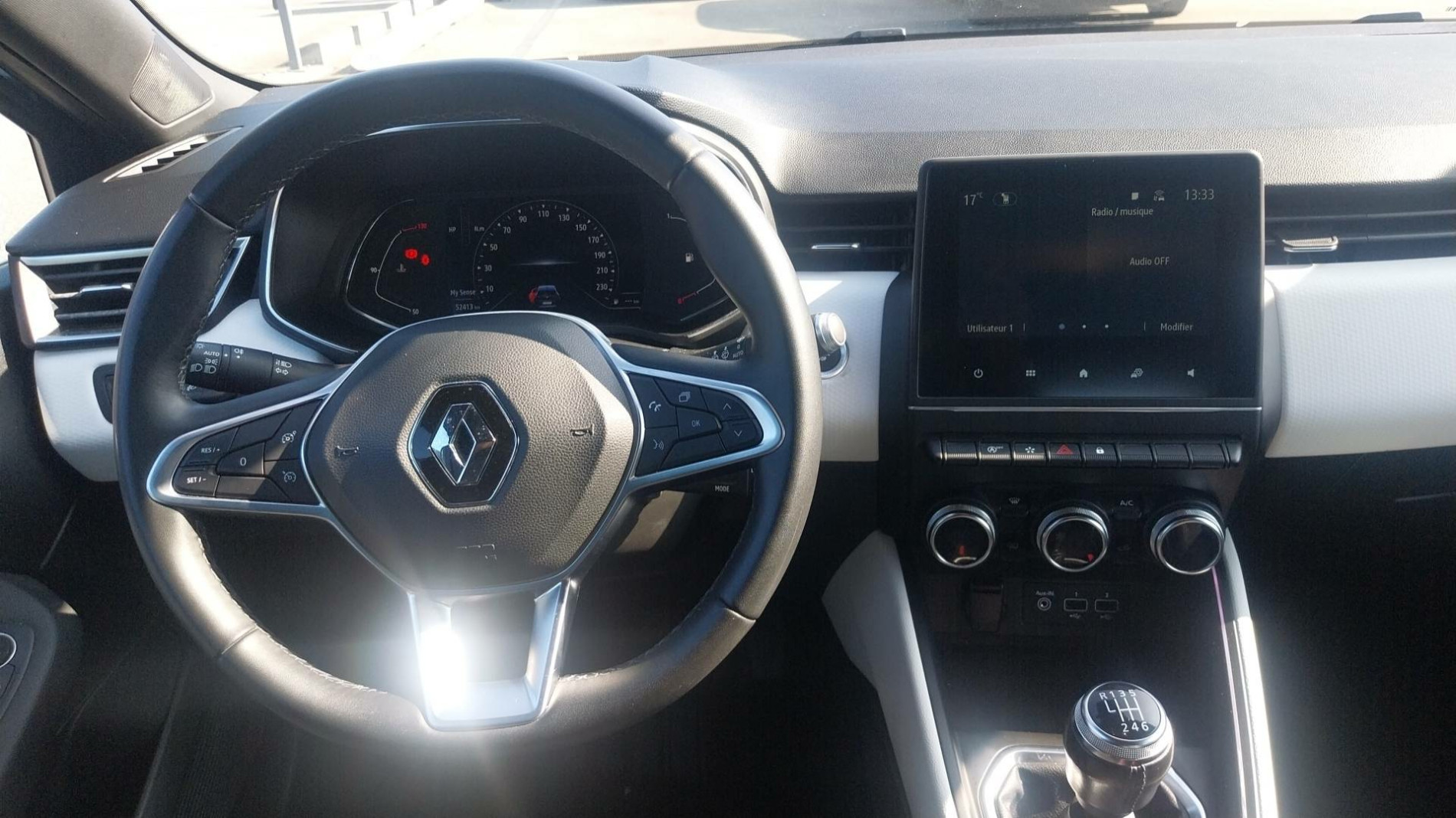 Vente en ligne Renault Clio 5 Clio TCe 90 - 21 au prix de 13 990 €