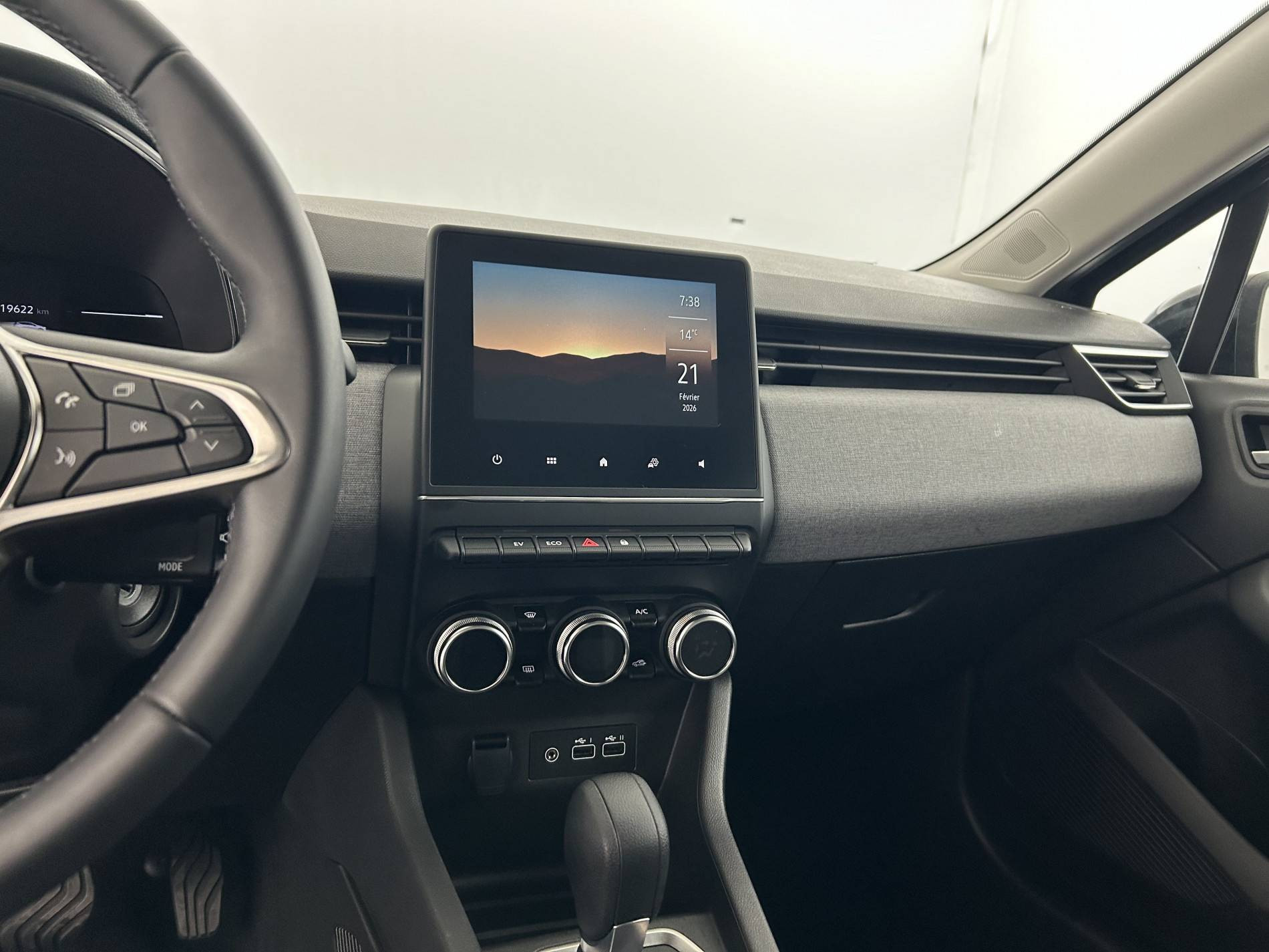 Vente en ligne Renault Clio 5 Clio E-Tech full hybrid 145 ch GSR2 au prix de 19 990 €