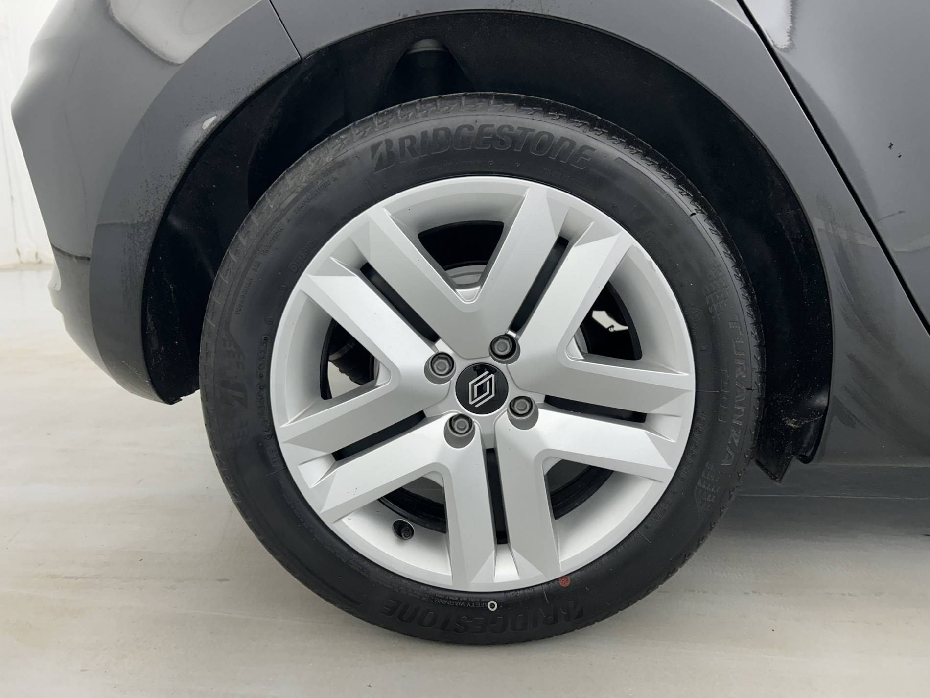 Vente en ligne Renault Clio 5 Clio E-Tech full hybrid 145 ch GSR2 au prix de 19 990 €