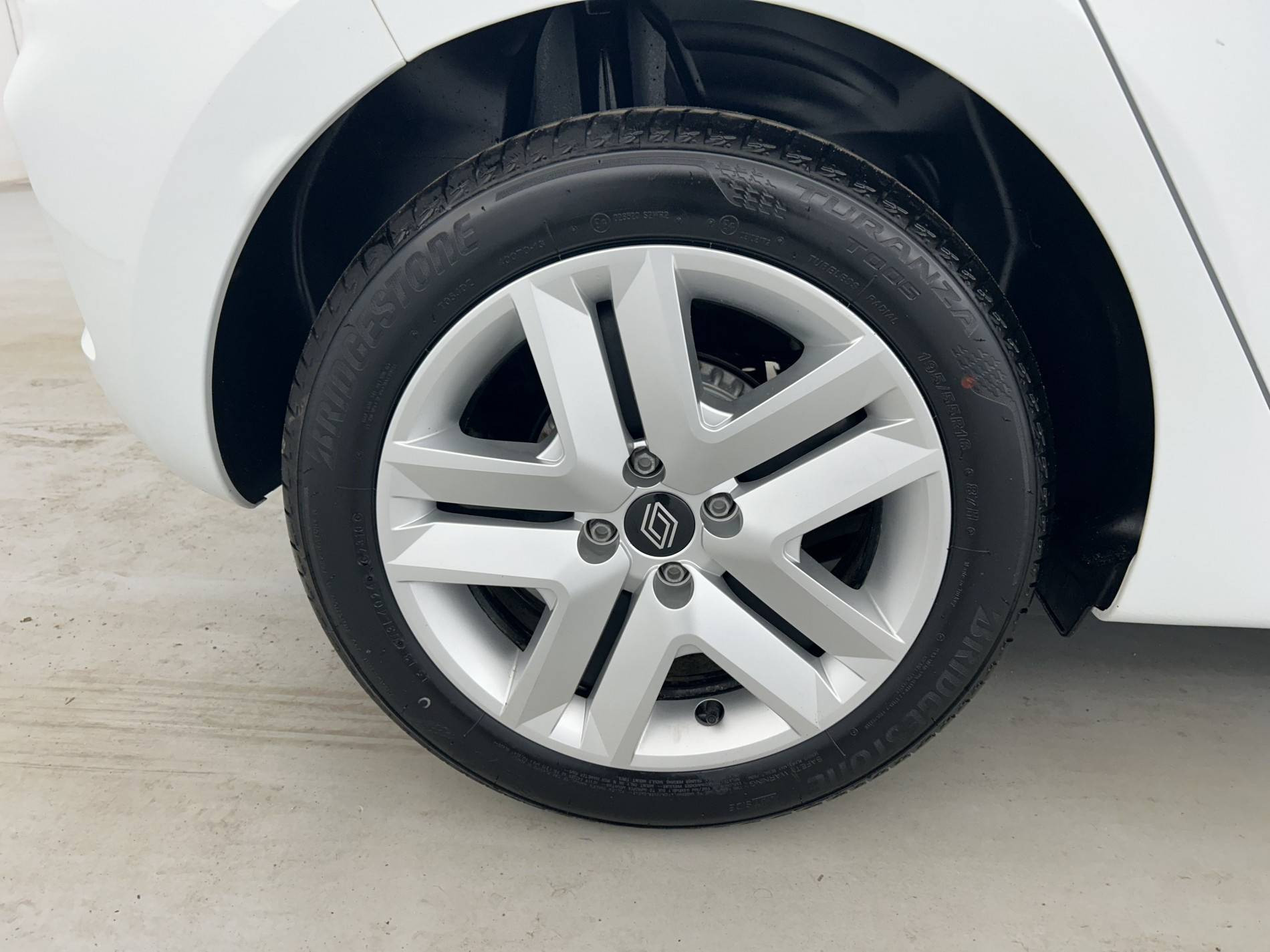 Vente en ligne Renault Clio 5 Clio TCe 90 ch GSR2 au prix de 15 390 €