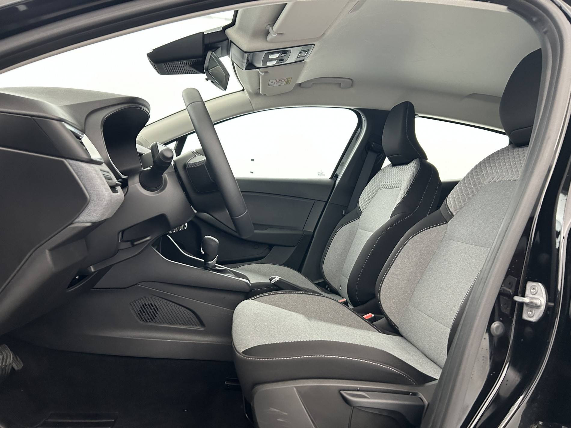 Vente en ligne Renault Clio 5 Clio E-Tech full hybrid 145 ch GSR2 au prix de 19 990 €