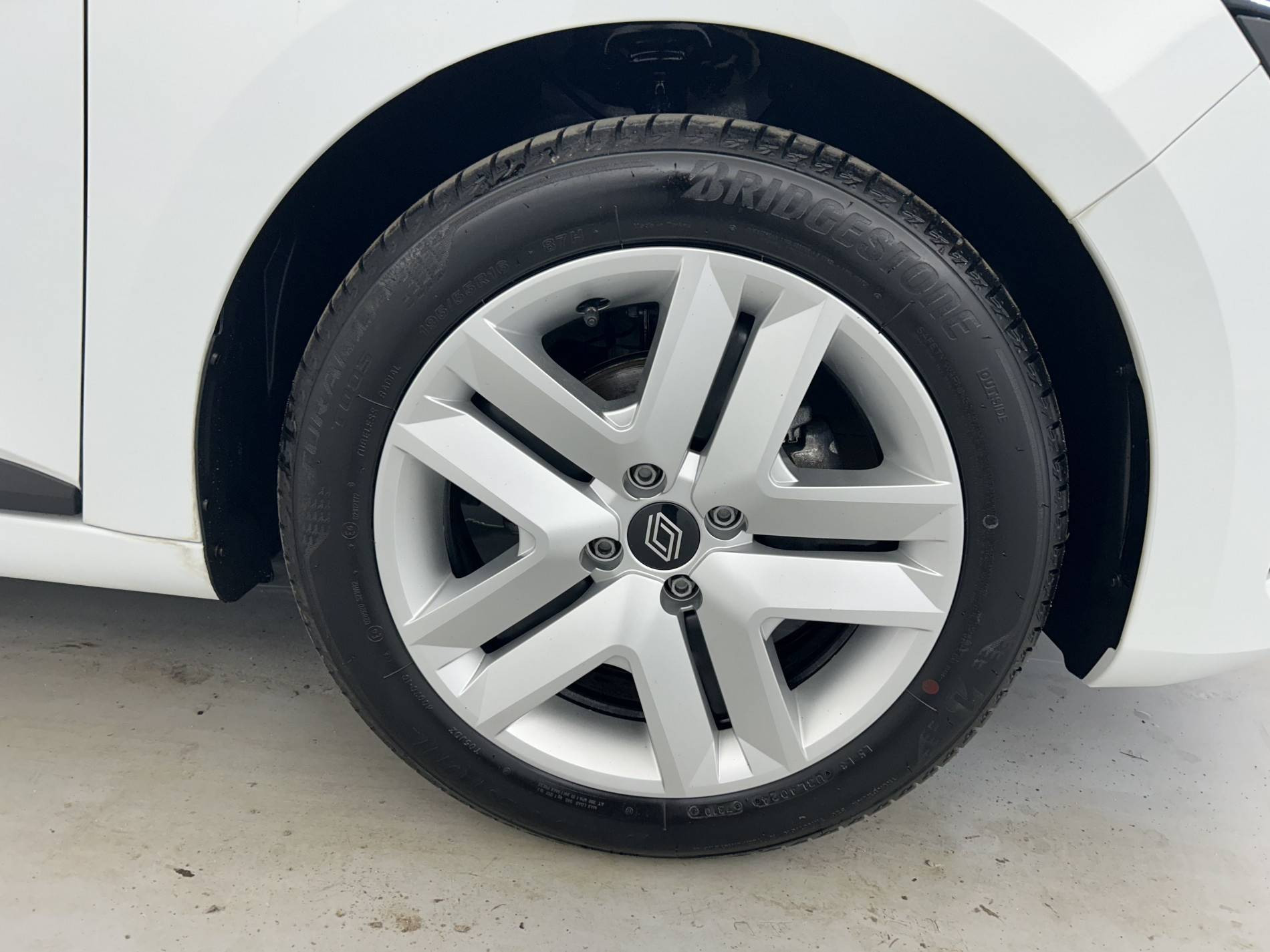 Vente en ligne Renault Clio 5 Clio TCe 90 ch GSR2 au prix de 15 390 €