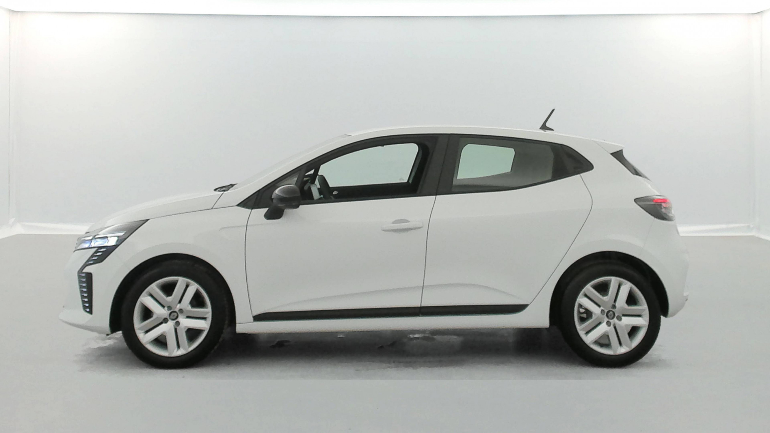 Vente en ligne Renault Clio 5 Clio TCe 90 ch GSR2 au prix de 15 390 €