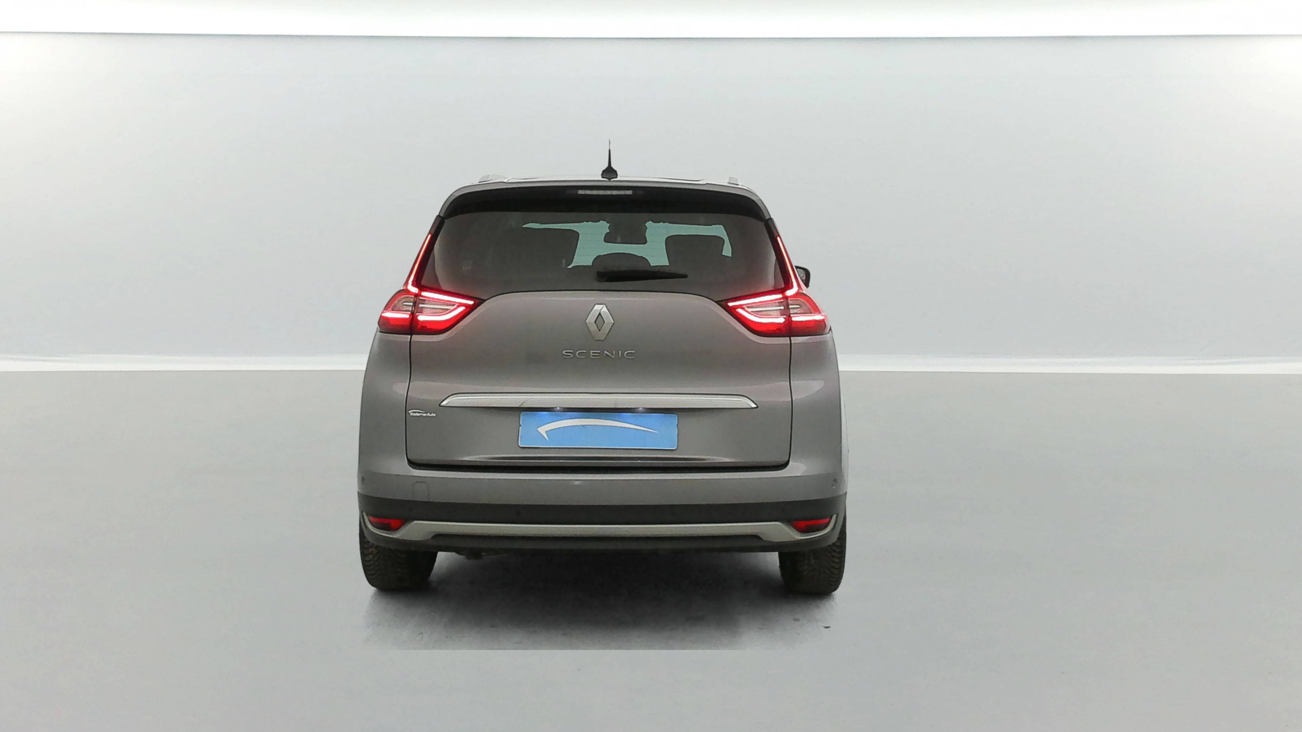 Vente en ligne Renault Grand Scenic 4 Grand Scenic TCe 160 FAP EDC au prix de 17 390 €